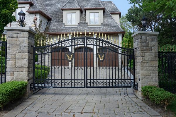Fargo Driveway Gate Service